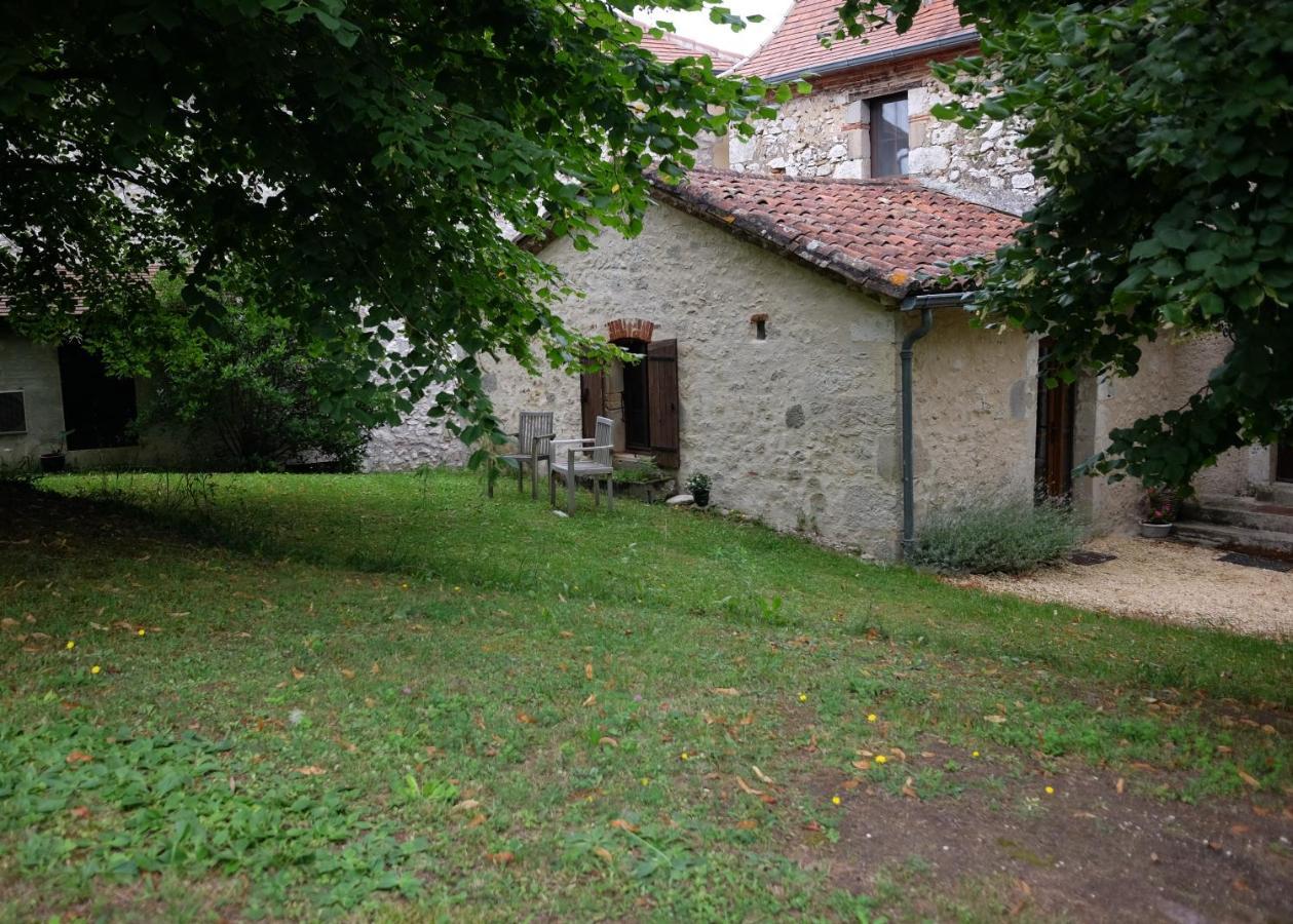 La Bastide Portoly B&B "Pruneaux" Penne-dʼAgenais Dış mekan fotoğraf