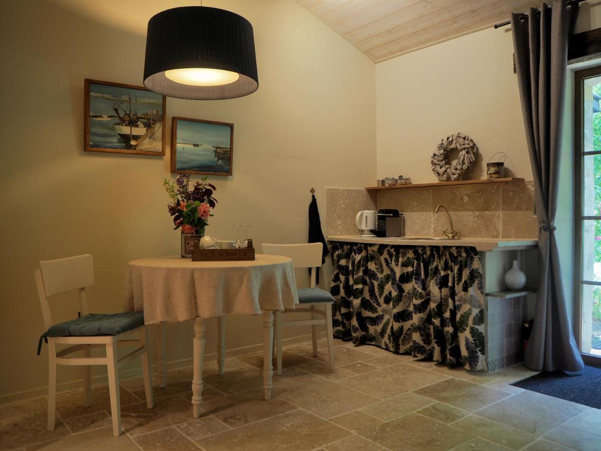 La Bastide Portoly B&B "Pruneaux" Penne-dʼAgenais Dış mekan fotoğraf